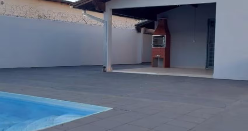 Casa a venda no bairro Jardim Satélite - zona sul de São José dos Campos/SP.
