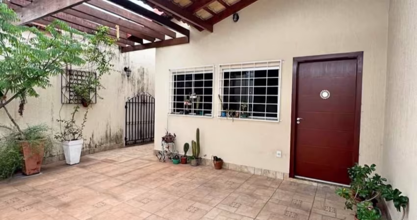 CASA TÉRREA A VENDA NO VISTA VERDE - ZONA LESTE