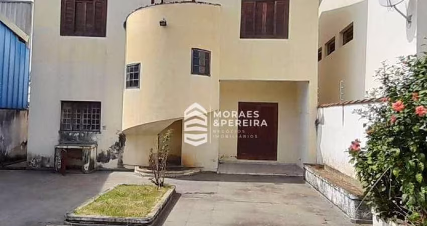 Sobrado com 4 dormitórios, 208 m² - venda por R$ 599.000,00 ou aluguel por R$ 5.000,00/mês - São Benedito - Pindamonhangaba/SP