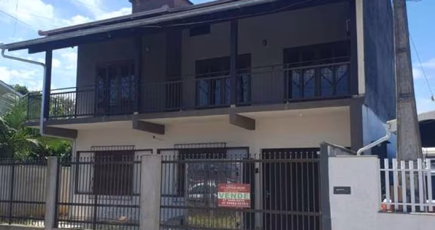 Casa para Venda em Barra Velha, CENTRO, 5 dormitórios, 1 suíte, 3 banheiros, 3 vagas
