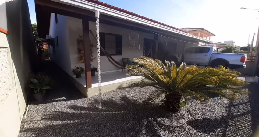 Casa para Venda em Barra Velha, CENTRO, 2 dormitórios, 1 suíte, 2 banheiros, 2 vagas