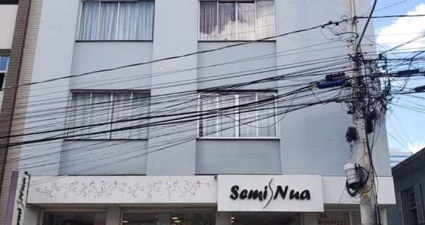 Apartamento com ótima localização no Bairro Exposição