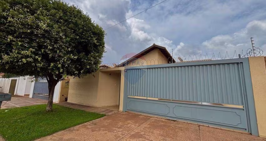 Casa térrea com 3 quartos sendo 2 suítes e Espaço Gourmet