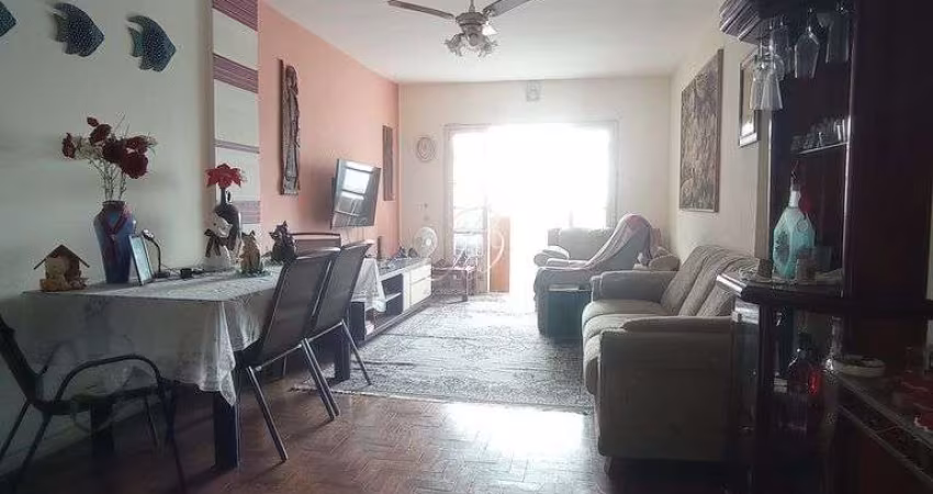 Apartamento de 03 dormitórios a venda em Santos na Ponta da Praia.