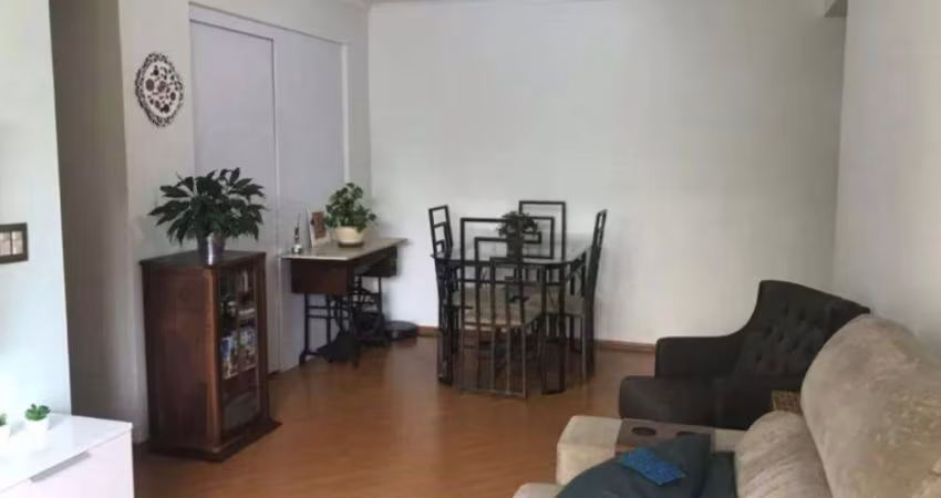 Apartamento - Padrão, para Venda em Curitiba/PR