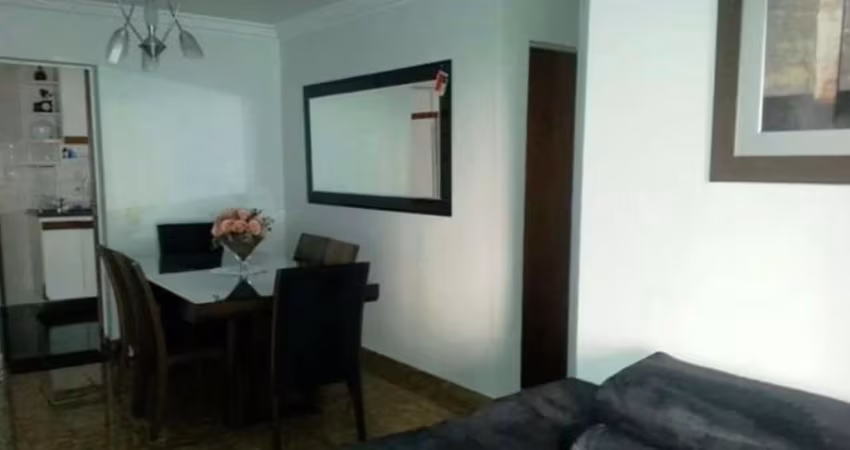 Apartamento - Padrão, para Venda em Curitiba/PR