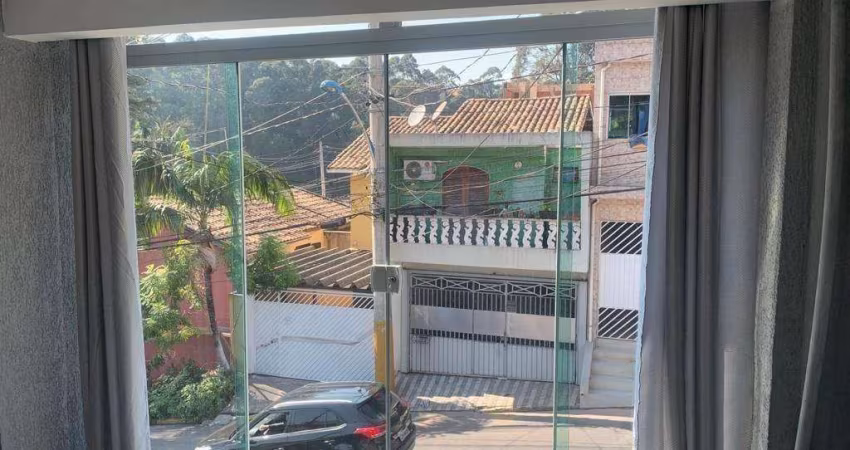 Sobrado com 2 dormitórios à venda, 60 m² por R$ 420.000,00 - Jardim Mirna - Taboão da Serra/SP