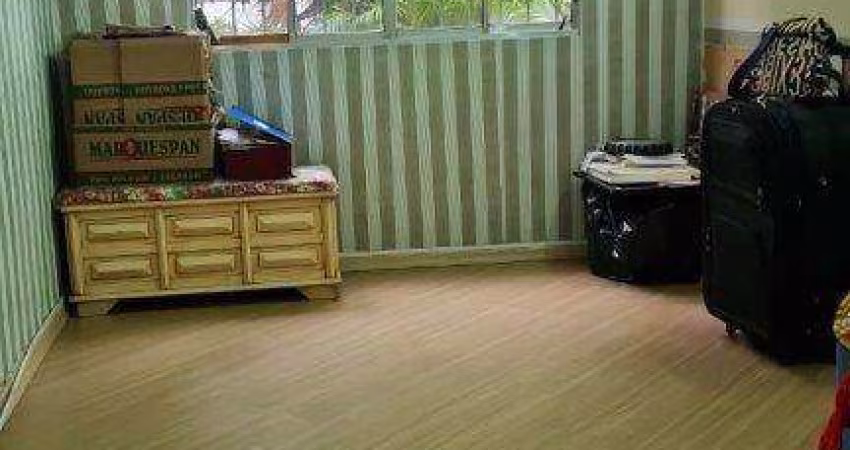 Apartamento com 3 dormitórios à venda, 58 m² por R$ 250.000,00 - Parque Pinheiros - Taboão da Serra/SP
