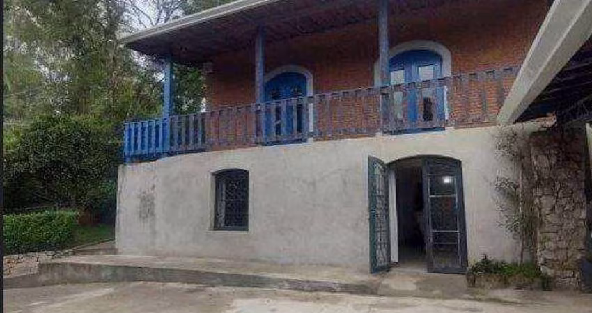 Casa com 2 dormitórios à venda, 216 m² por R$ 600.000,00 - Chácaras Embu Colonial - Embu das Artes/SP