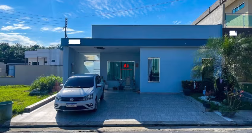 Forest Hill, Casa térrea com 3 Suítes sendo 1 com closet, Espaço gourmet com churrasqueira e banheiro