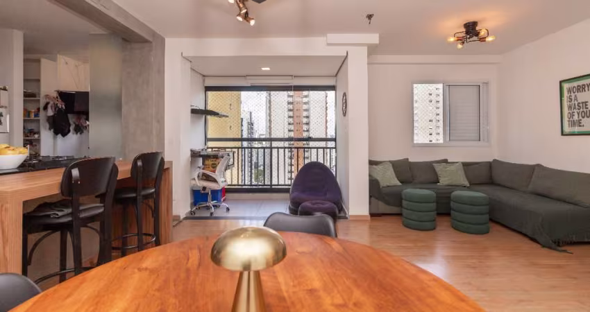 Atraente apartamento tipo para venda com 2 quartos, sendo 1 suíte, 77m²