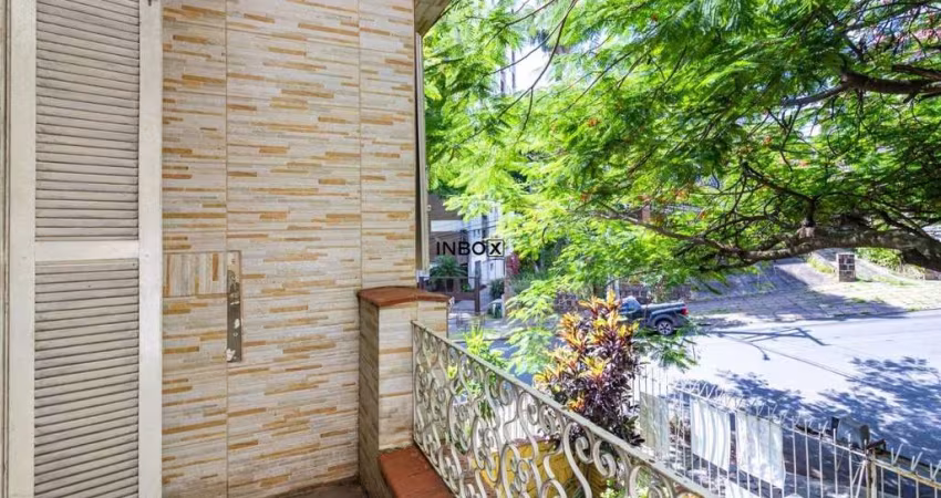 Casa com 4 quartos à venda na Rua Sinimbú, 342, Petrópolis, Porto Alegre