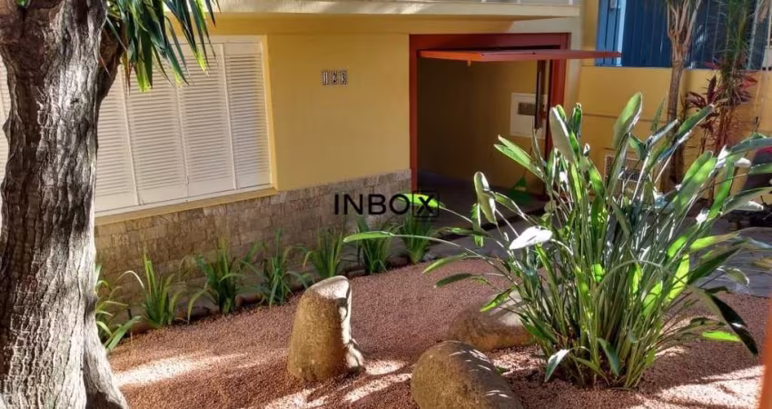 Casa com 4 quartos à venda na Rua Estevão Cruz, 123, Cristal, Porto Alegre