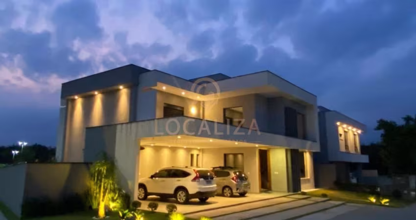 Casa em condomínio - 3 quartos - 411m² - Colinas do Paratehy