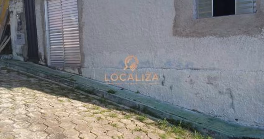 Oportunidade única: Casa à venda em São Bento do Sapucaí-SP, com 2 quartos, 1 suíte e 2 salas!