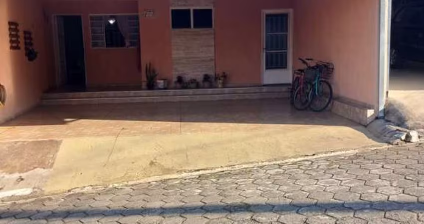 Casa em Condomínio à Venda em São José dos Campos-SP: 3 Quartos, 1 Sala, 2 Vagas e 185m² no Campos de São José!