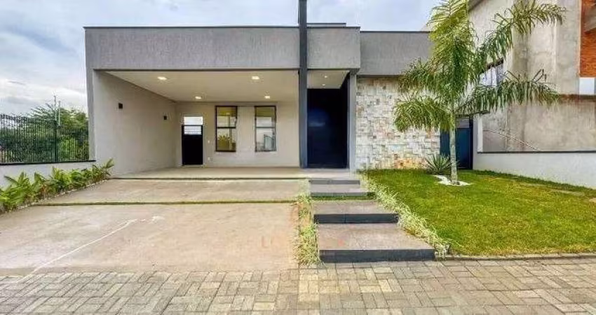 Casa recén construida / Residencial Santa Mônica / 03 quartos sendo 02 suítes / Piscina / Área gourmet / 427 m² de terreno / 227 m² de construção