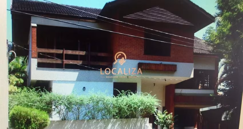 Sobrado de Luxo no Condomínio Bosque Imperial em São José dos Campos-SP  4 Quartos, 2 Suítes e Piscina  Imóvel Espetacular!- 580,00m² de área- 3 Salas- Cozinha planejada- 4 Banheiros- 4 Vagas de Garag