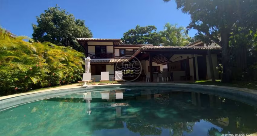 Casa a venda em Condomínio na Praia do Forte Bahia
