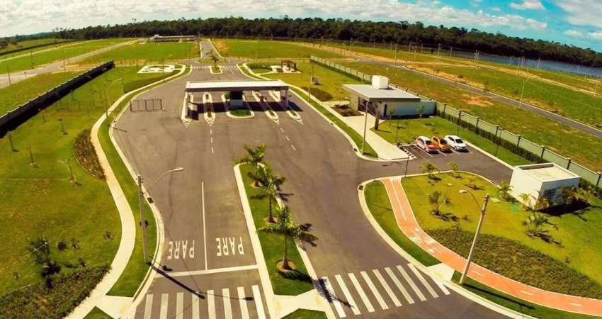 Terreno de 303m em ótima localização