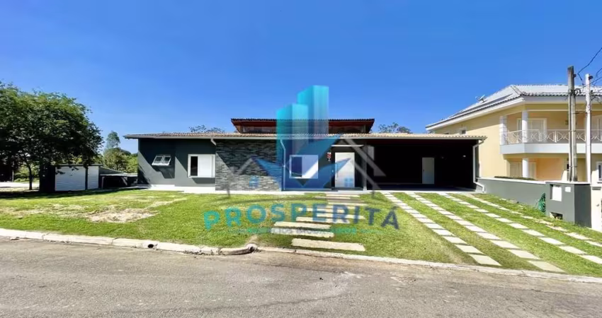 Casa Alto Padrão - Granja Viana - 4 suítes, moderna e impecável - Piscina, gourmet, academia