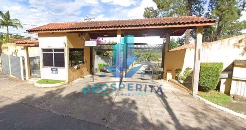 Ótimo imóvel com piscina - 02 suítes  - Cond. Dom Henrique III - Cotia/SP