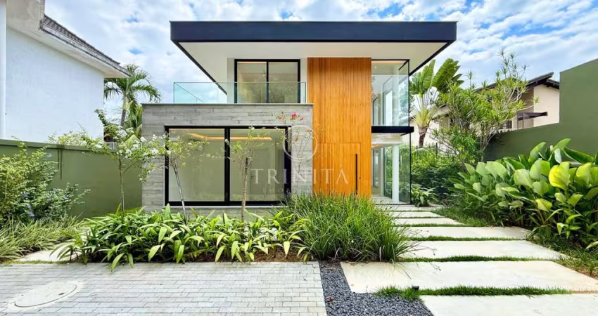Casa em Condominio em Barra da Tijuca  -  Rio de Janeiro