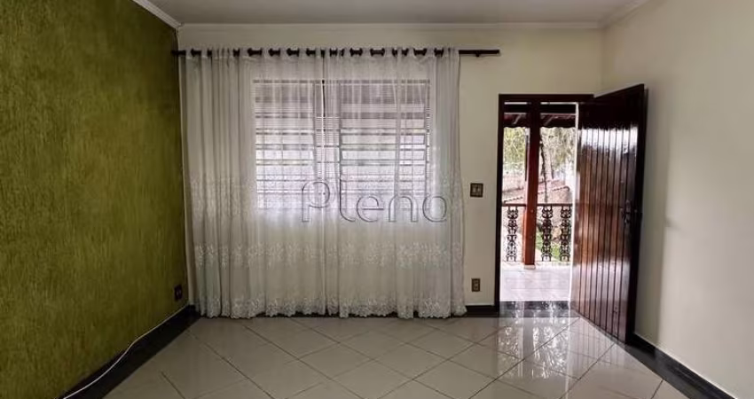 Casa para alugar em Valinhos, Vila São Luiz, com 3 quartos, com 150 m²