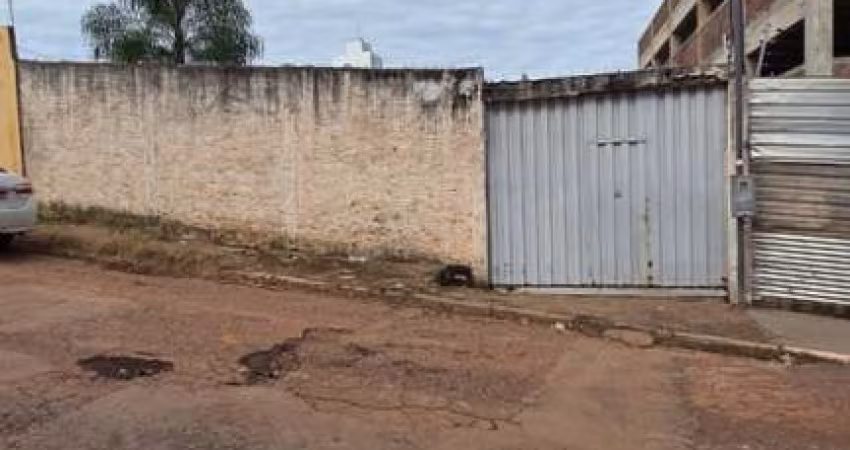 Casa para Venda em Cuiabá, ARAÉS, 4 dormitórios, 2 suítes, 5 banheiros, 5 vagas