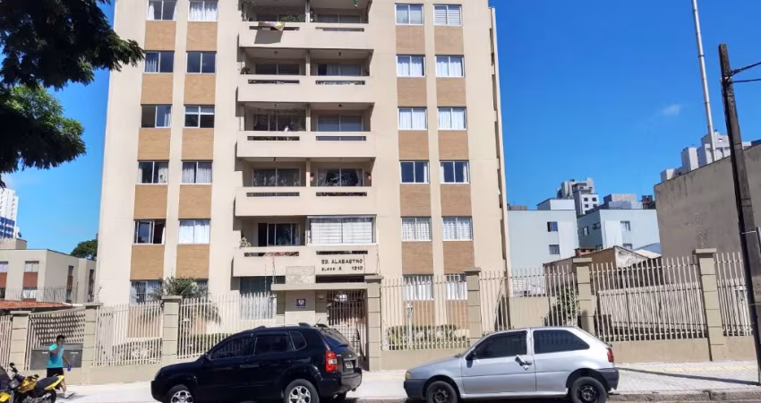 Apartamento vendo 41-9168-4260 Wapp LIGAR SOMENTE INTERESSADOS NA COMPRA