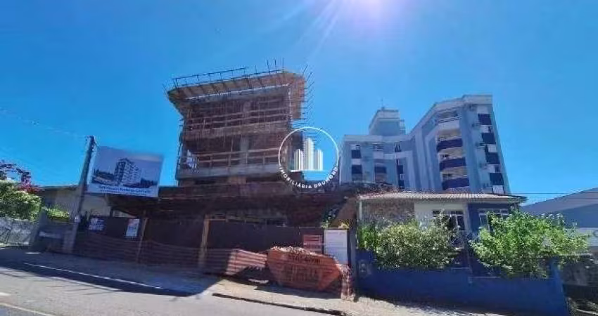 Cobertura a 400 metros da UFSC com 112m² - Carvoeira