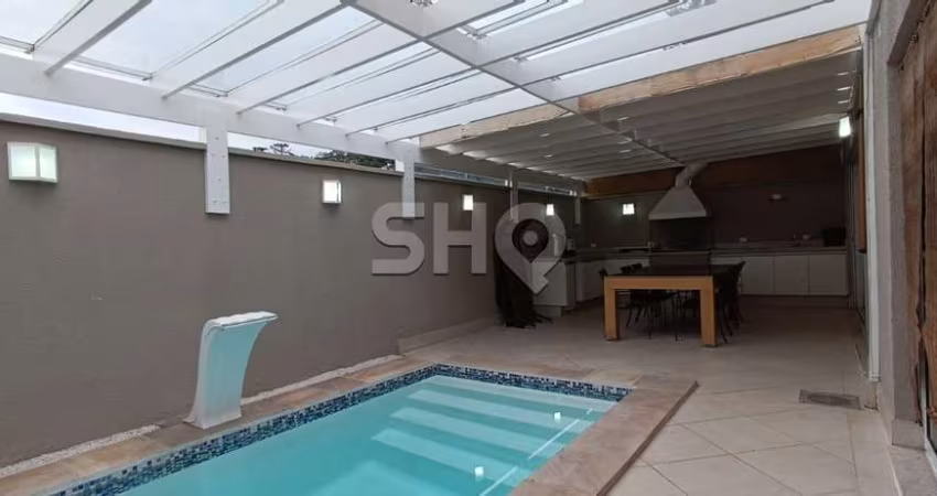 Casa em condomínio fechado com 3 quartos à venda na Almir De Carvalho, 100, Vila Albertina, São Paulo
