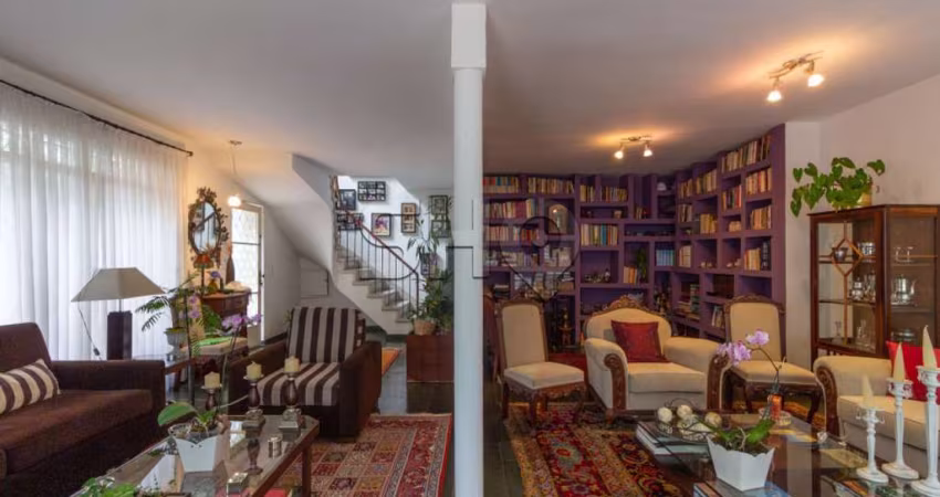 Casa com 3 quartos à venda na Rua Groenlândia, 257, Jardim América, São Paulo