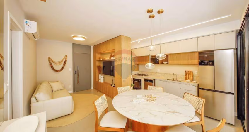 Apartamento 3 quartos sendo 1 Suíte, varanda, com área de lazer no bairro Santa Helena, opção com 2 ou 3 vagas de garagem.